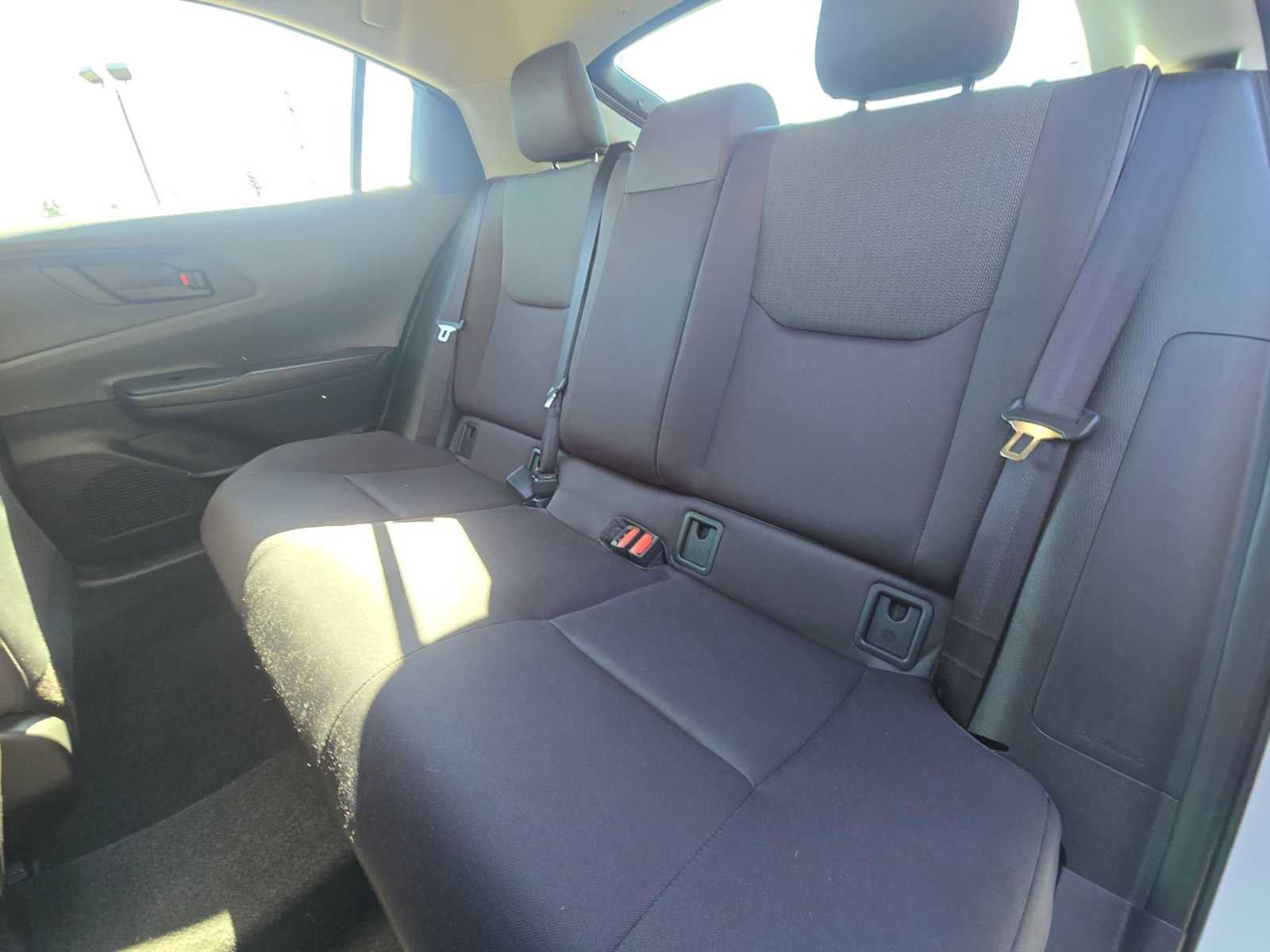 Certified 2025 Toyota Prius LE FWD image 17