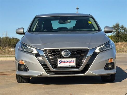 Used 2020 Nissan Altima 2.5 SL image 2