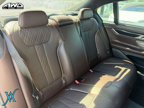 Used 2016 BMW 750i xDrive AWD/4WD image 18