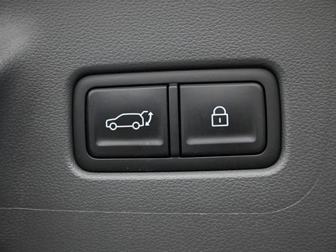 Used 2024 Hyundai Santa Fe SEL image 16