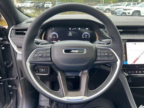 New 2026 Jeep Grand Cherokee Laredo image 16