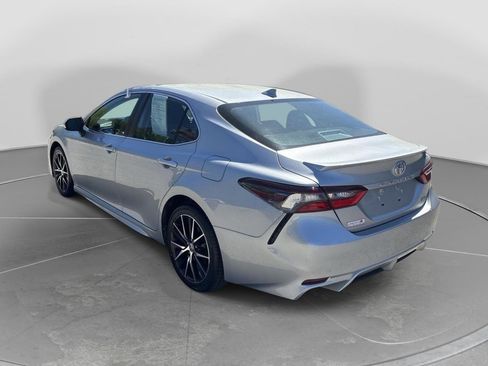 Used 2021 Toyota Camry SE FWD image 9