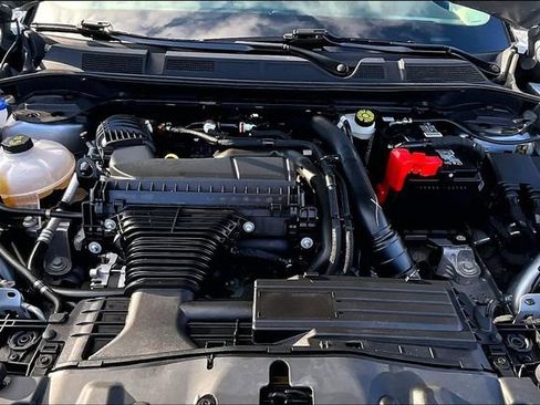 Used 2024 Lincoln Corsair AWD image 9