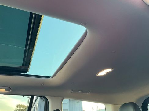 Used 2026 Hyundai Ioniq 9 Limited image 36