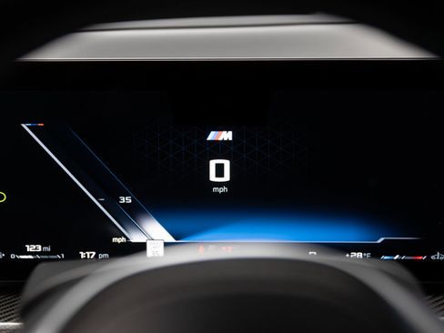 Used 2024 BMW X7 M60i w/ Executive Package image 92