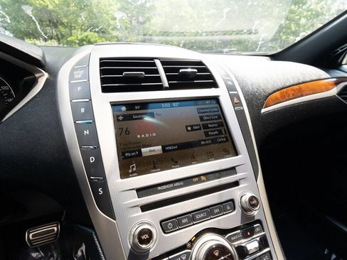 Used 2019 Lincoln MKZ Reserve w/ Reserve Plus Package AWD/4WD image 35