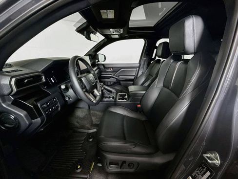 Certified 2026 Toyota 4Runner Limited AWD/4WD image 11