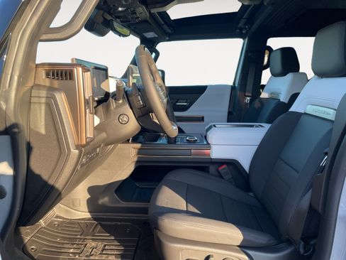 New 2025 GMC Hummer EV 2X AWD/4WD image 9