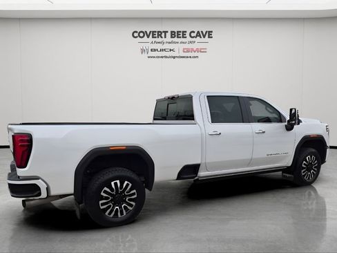 Used 2024 GMC Sierra 2500 Denali Ultimate w/ Max Trailering Package image 10