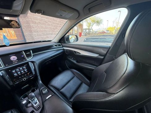 Used 2019 INFINITI QX50 Pure image 35