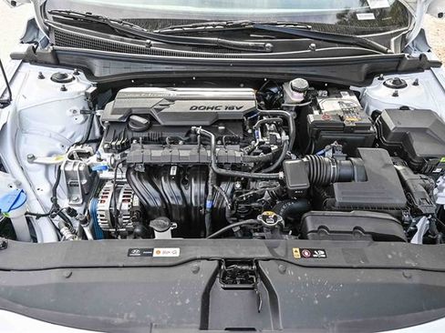 New 2026 Hyundai Elantra Limited image 28