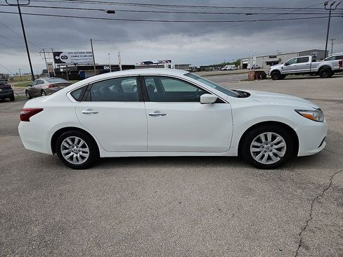 Used 2018 Nissan Altima 2.5 S image 9
