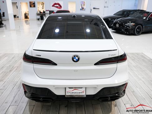Used 2024 BMW 760i xDrive w/ Executive Package AWD/4WD image 20