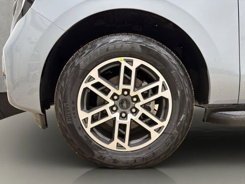 New 2026 Ford Expedition Active image 19