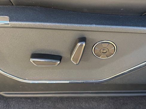 New 2025 Ford F150 Platinum w/ Equipment Group 702A High image 15