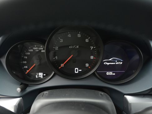 Certified 2025 Porsche 718 Cayman GTS RWD image 18