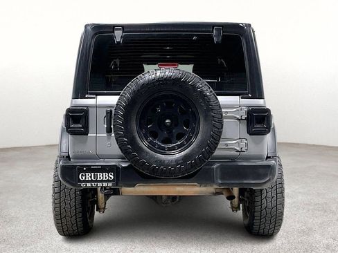 Used 2018 Jeep Wrangler Unlimited Sport image 6