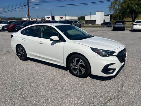 Used 2023 Subaru Legacy Premium image 8