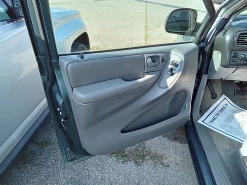 Used 2007 Dodge Grand Caravan SXT FWD image 12