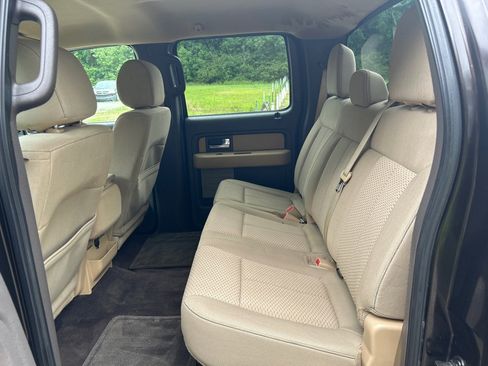 Used 2014 Ford F150 XLT w/ XLT Chrome Package RWD image 15