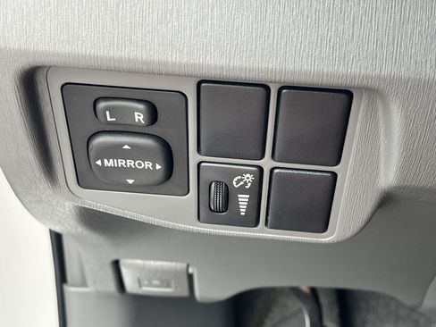 Used 2011 Toyota Prius Three FWD image 13