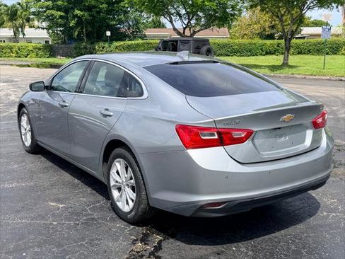 Used 2025 Chevrolet Malibu LT FWD image 4