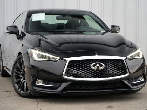 Used 2017 INFINITI Q60 3.0t Sport image 2