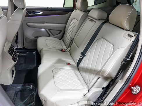 Used 2024 Volkswagen Atlas SEL Premium R-Line image 11