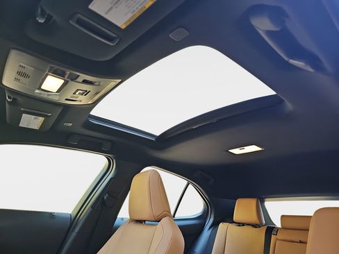 New 2026 Lexus UX 300h AWD image 30