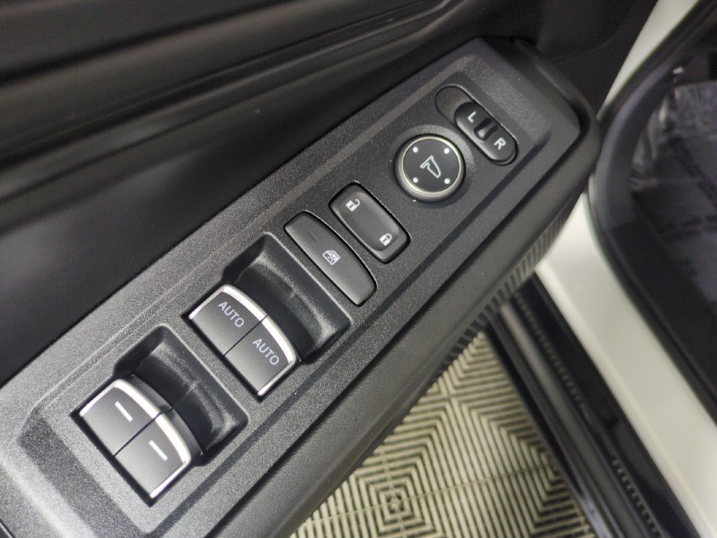 Certified 2024 Honda Accord EX-L image 17