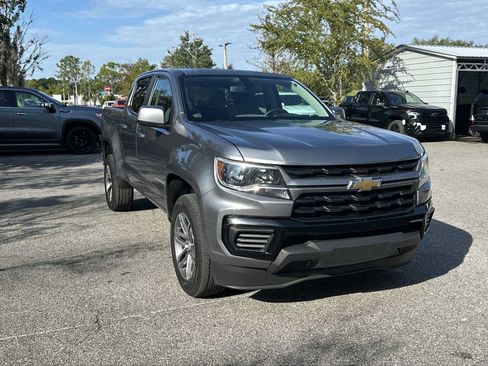 Certified 2022 Chevrolet Colorado W/T w/ Custom Special Edition RWD image 8