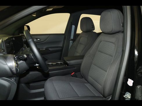 Used 2025 Chevrolet Equinox LT image 22