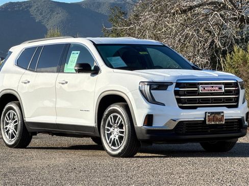 Certified 2025 GMC Acadia Elevation image 2