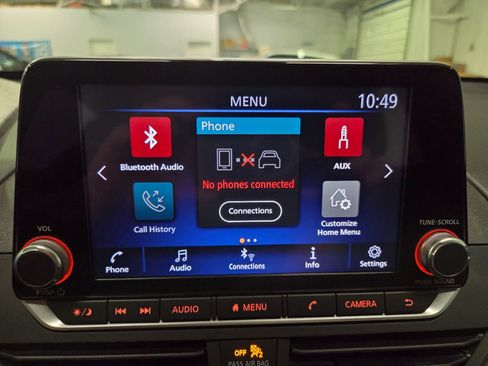 Used 2025 Nissan Altima 2.5 SV FWD image 27