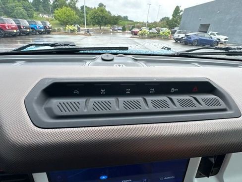Used 2024 Ford Bronco Heritage Edition AWD/4WD image 20