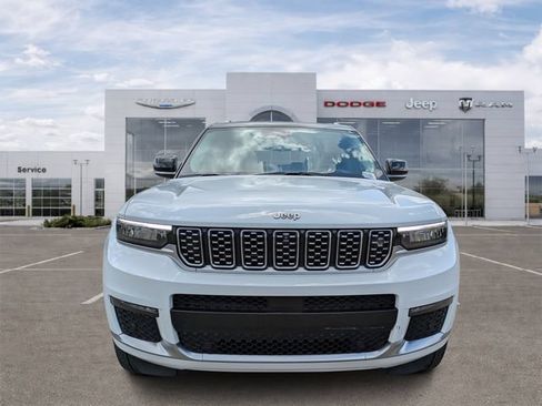 Certified 2022 Jeep Grand Cherokee L Summit w/ Advanced Protech Group IV AWD/4WD image 6