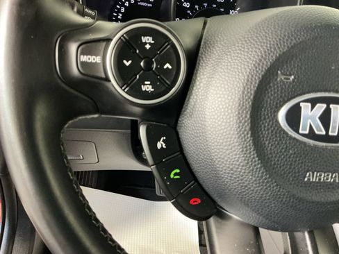 Used 2019 Kia Soul + FWD image 16