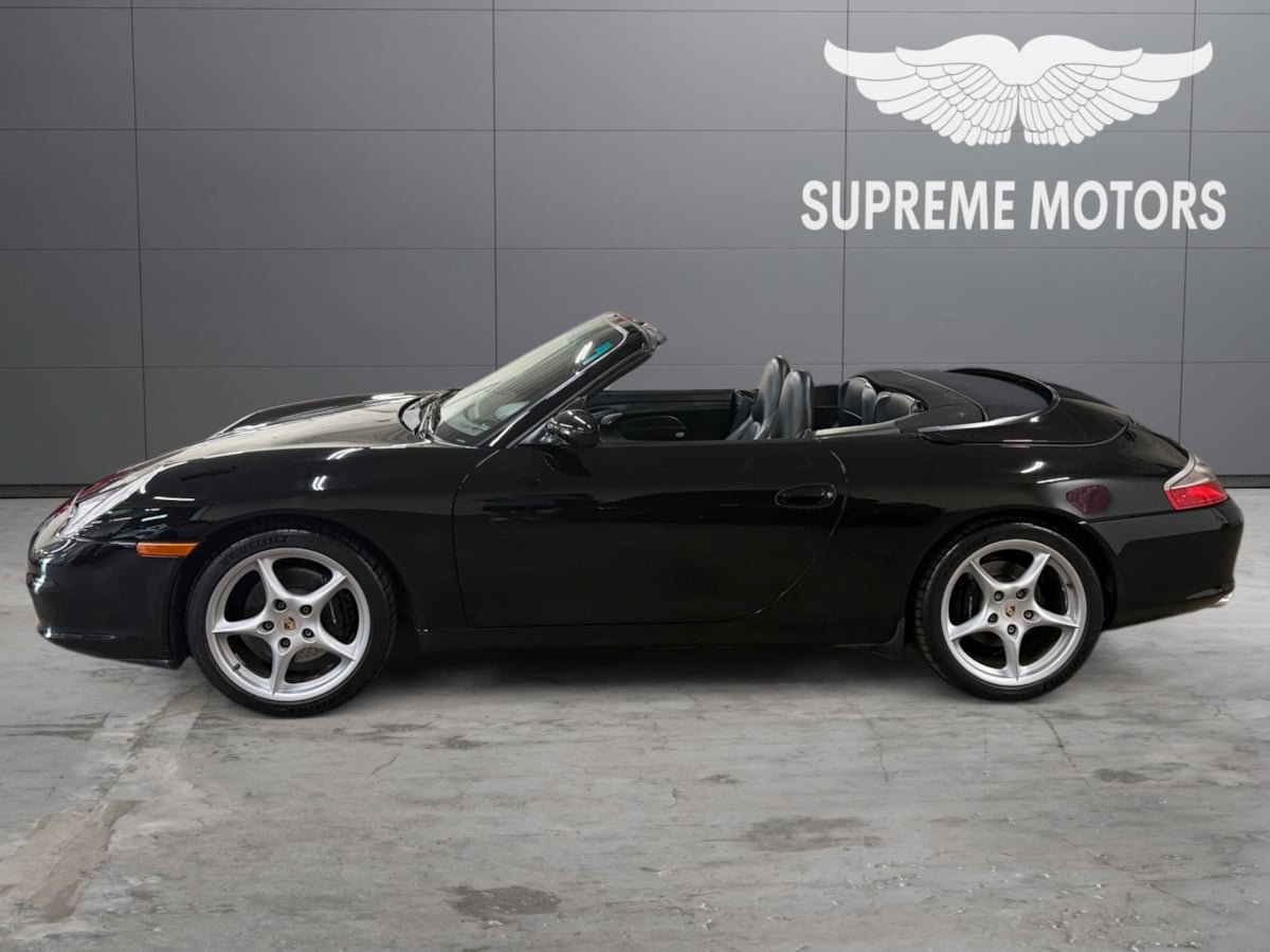 Used 2004 Porsche 911 Carrera RWD image 2