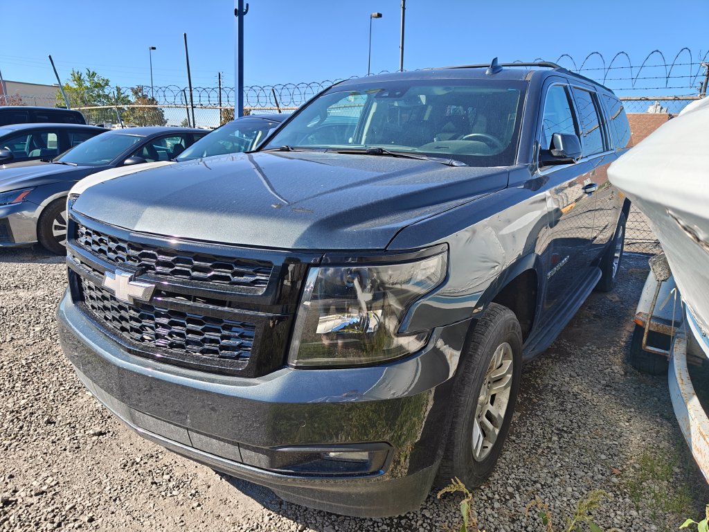 Used 2019 Chevrolet Suburban LT AWD/4WD image 2