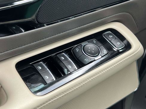 Used 2022 Lincoln Aviator Standard w/ Premium Package image 16