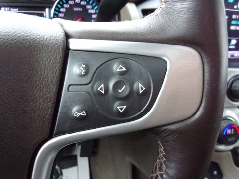 Used 2019 GMC Yukon XL SLT w/ Open Road Package image 23