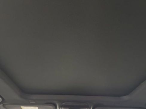 Used 2021 GMC Yukon XL AT4 image 17