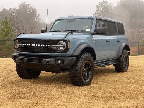 Used 2023 Ford Bronco Wildtrak image 43