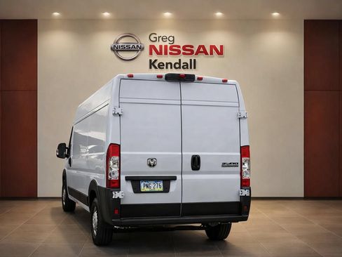 Used 2025 RAM ProMaster 3500 w/ Convenience Group FWD image 6