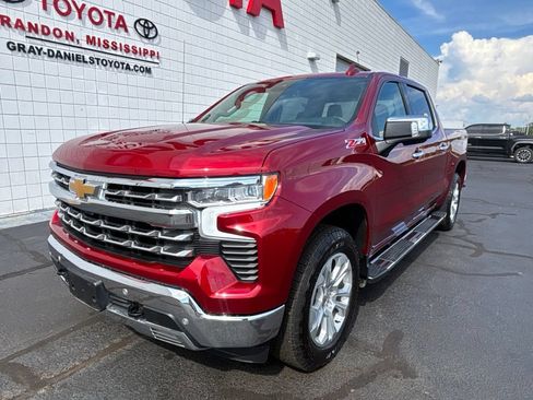 Used 2025 Chevrolet Silverado 1500 LTZ w/ Z71 Off-Road Package AWD/4WD image 1