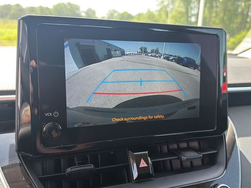 Used 2024 Toyota Corolla LE FWD image 23