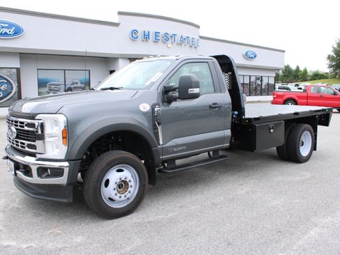 Used 2024 Ford F550 4x4 Regular Cab Super Duty image 2