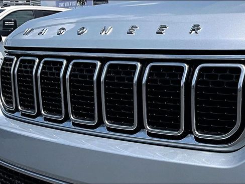 Used 2022 Jeep Wagoneer Series III w/ Flexible Seating Group RWD image 33