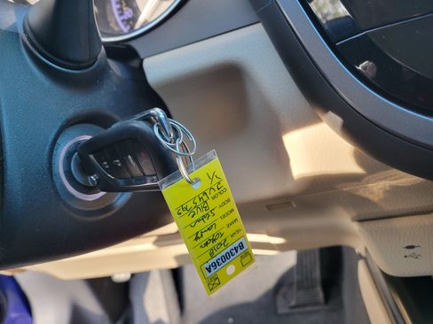 Used 2018 Toyota Camry LE image 18