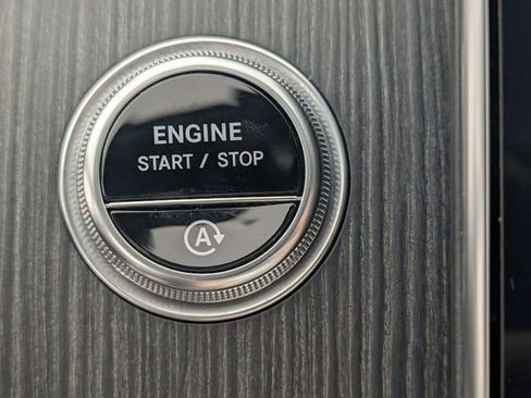 Used 2022 Mercedes-Benz C 300 Sedan image 24